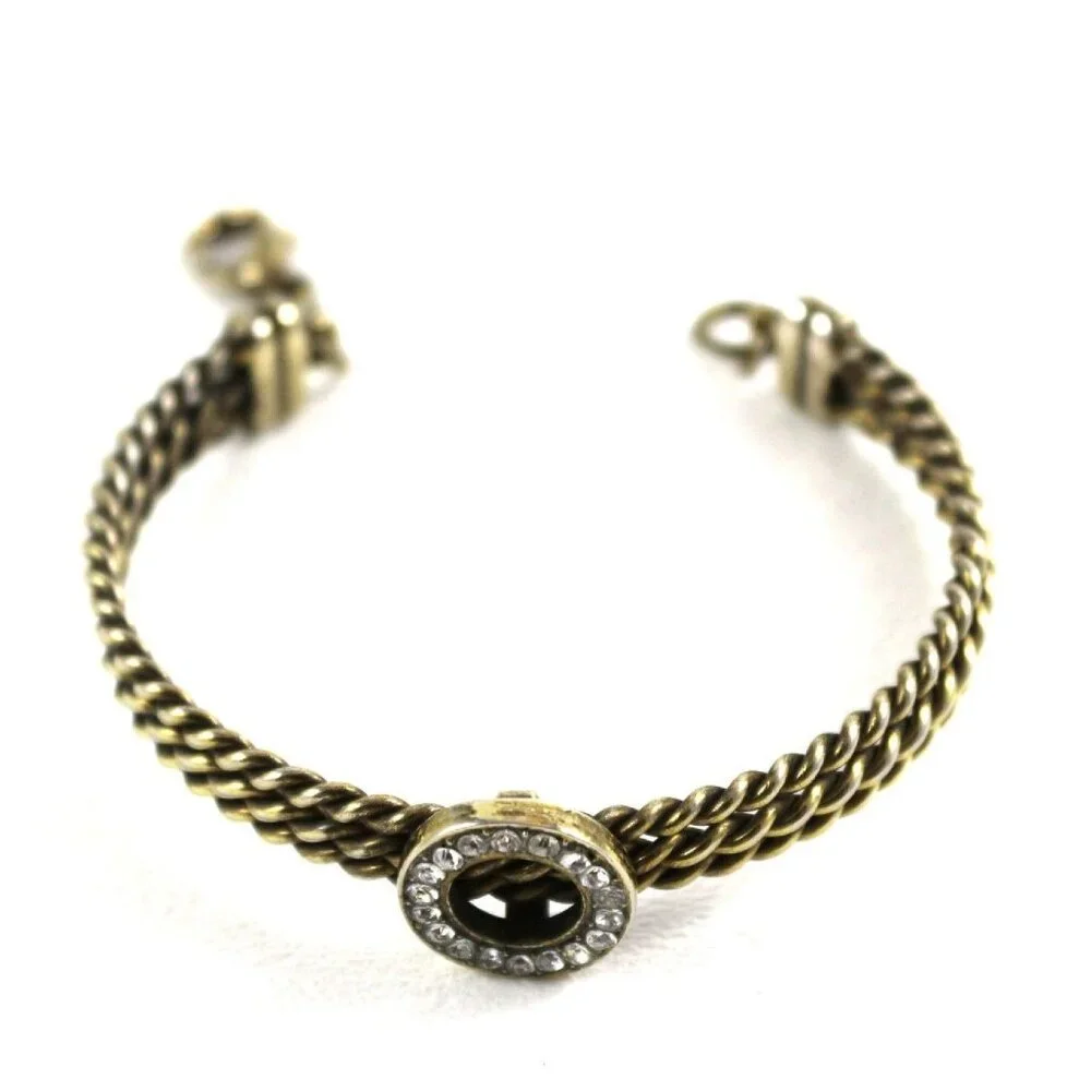 Vintage Gold-Tone Twisted Rope Bracelet With Rhinestone Circle Pendant & Lobster